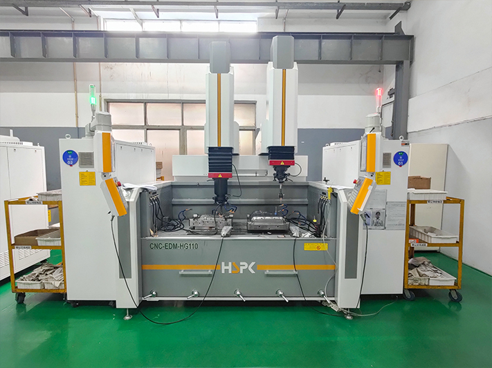 广东永超塑胶模具厂家开模车间实拍图片