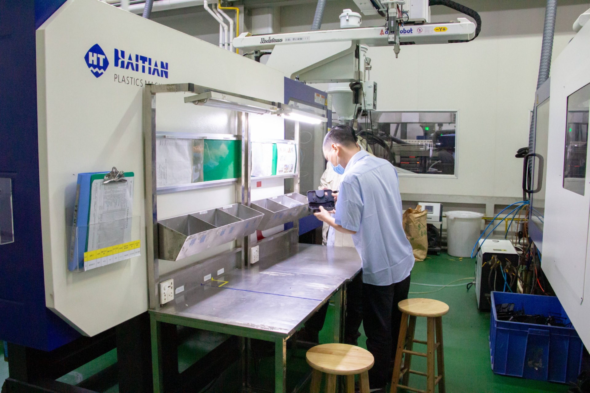 广东永超注塑模具加工厂家注塑加工车间实拍图片