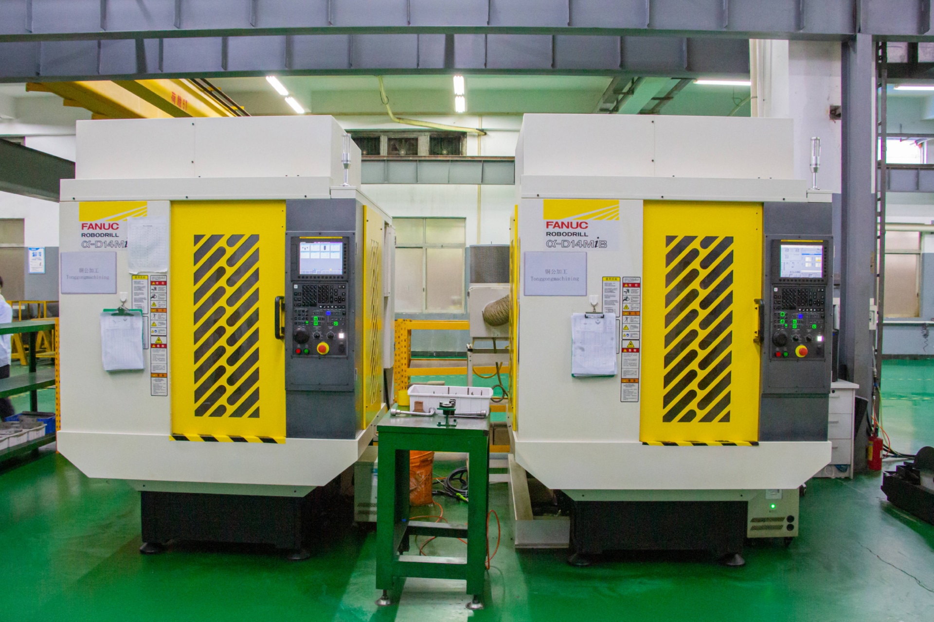 东莞永超塑胶模具厂家模具车间实拍图片