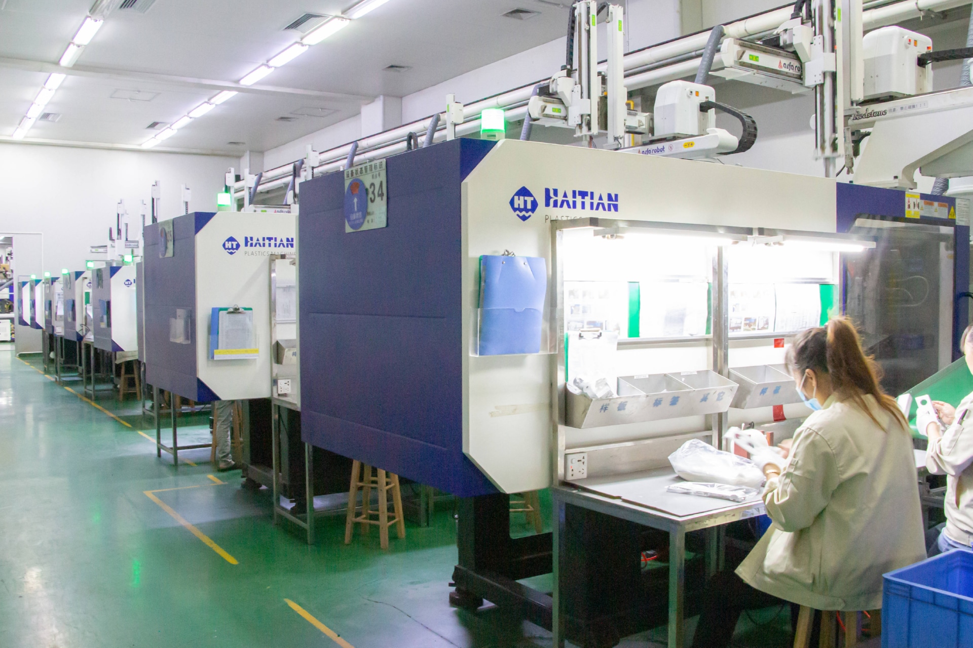 东莞永超塑胶模具厂家注塑车间实拍图片
