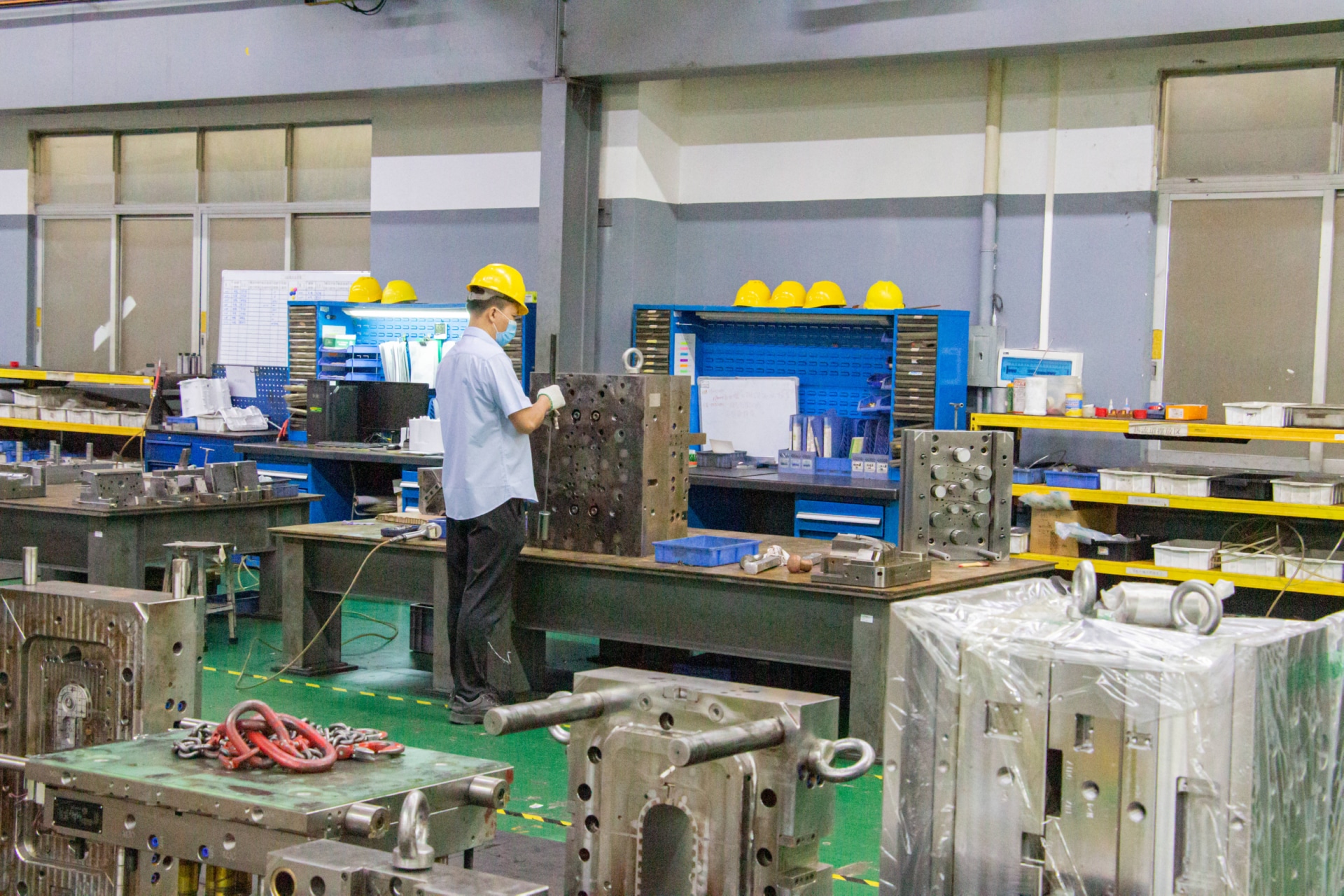 塑料模具制造厂生产流程是什么?