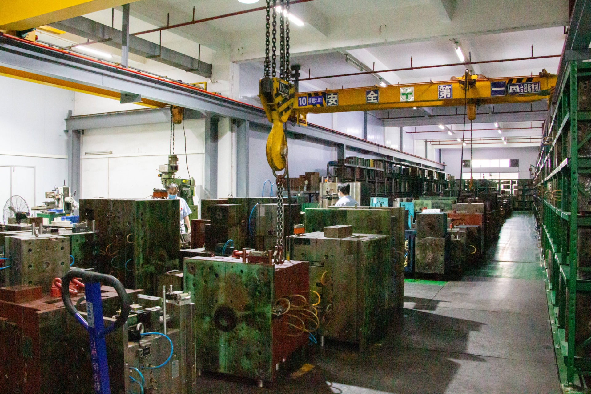 东莞永超塑胶模具厂家模具车间实拍图片