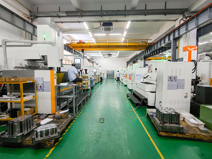 广东永超塑胶模具厂家开模车间实拍图片